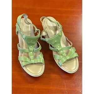 Easy Spirit Anti Gravity Just Be Me Green Leather Sandals sz 11 NWOB